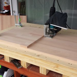 Fräsen der Verbindungen mit der Flachdübelfräse (Lamello)