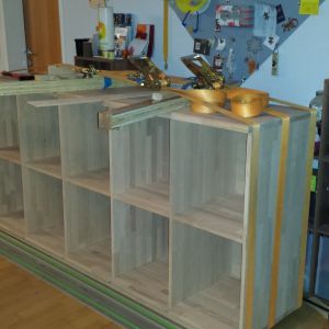 Finales Leimen: Mit Spanngurten und ein paar Zulagen geht das wunderbar.