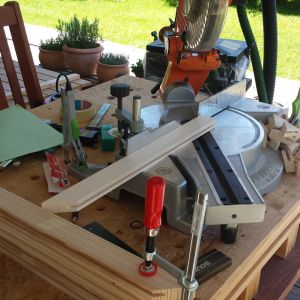 Nach dem Fräsen kommt das genaue Zuschneiden